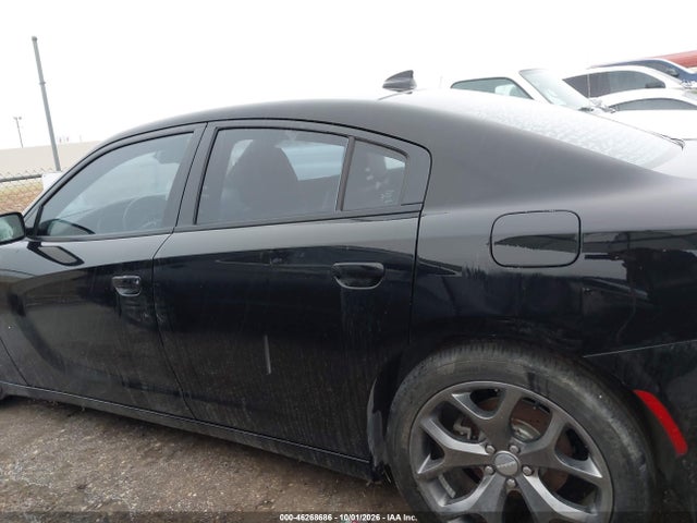 46268686 :رقم المزاد ، 2C3CDXCT1FH889531 vin ، 2015 Dodge Charger R/t مزاد بيع