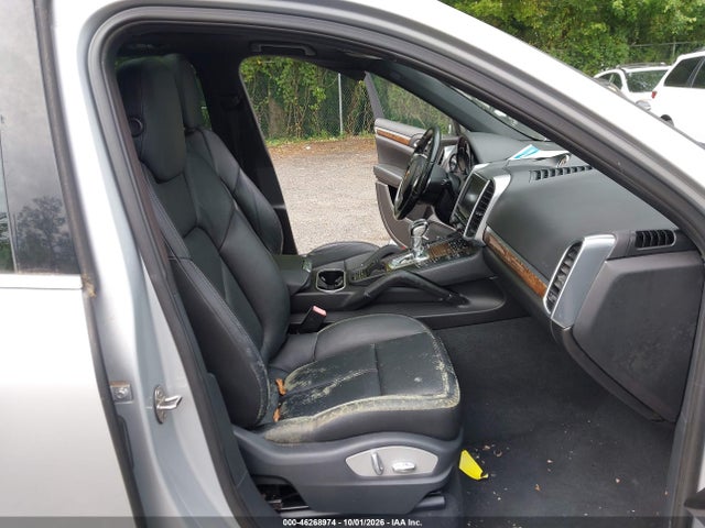 46268974 :رقم المزاد ، WP1AA2A24CLA10156 vin ، 2012 Porsche Cayenne مزاد بيع