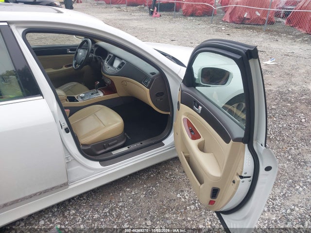 2013 Hyundai Genesis 5.0 R-spec მანქანა იყიდება აუქციონზე, vin: KMHGC4DH6DU236157, აუქციონის ნომერი: 46269270