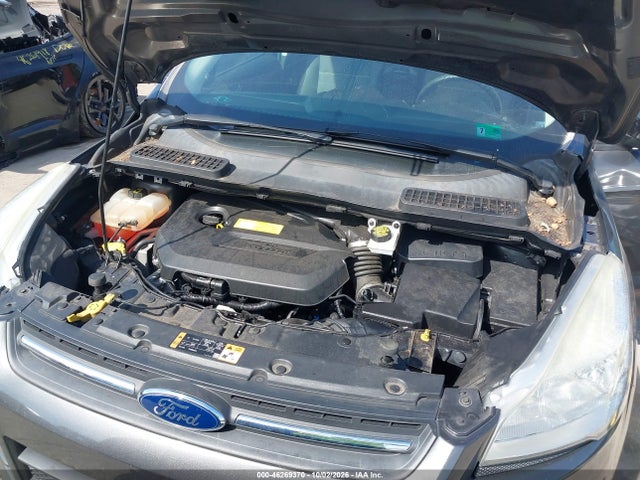 46269370 :رقم المزاد ، 1FMCU9GX8FUC85228 vin ، 2015 Ford Escape Se مزاد بيع