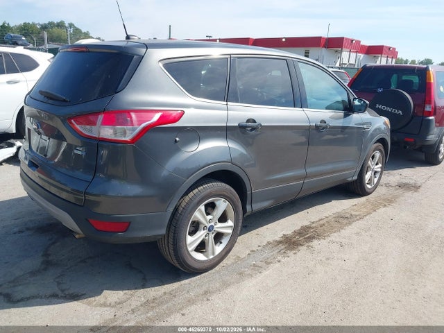 46269370 :رقم المزاد ، 1FMCU9GX8FUC85228 vin ، 2015 Ford Escape Se مزاد بيع