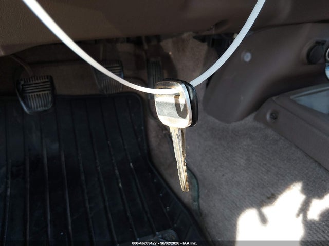2000 Toyota Tacoma მანქანა იყიდება აუქციონზე, vin: 4TAPM62N0YZ627010, აუქციონის ნომერი: 46269427
