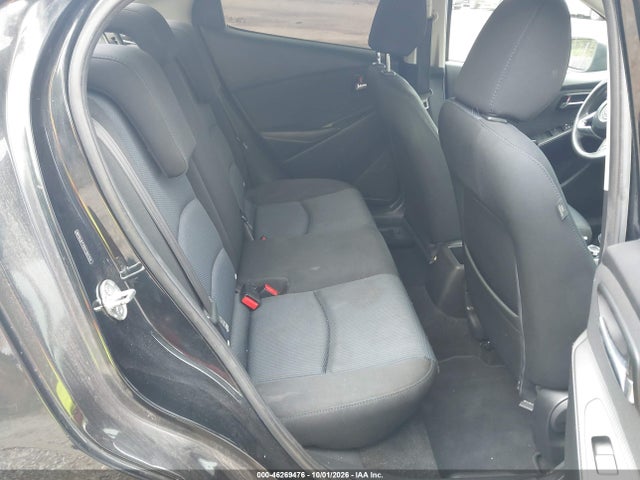 2017 Toyota Yaris Ia მანქანა იყიდება აუქციონზე, vin: 3MYDLBYV0HY152724, აუქციონის ნომერი: 46269476
