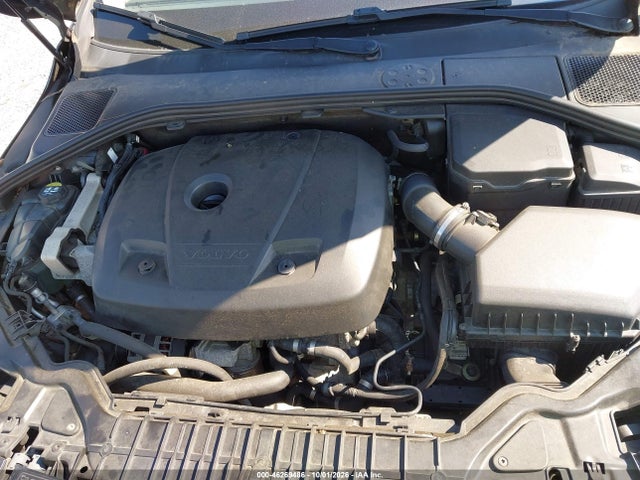 46269486 :رقم المزاد ، YV140MEK2G1298116 vin ، 2016 Volvo V60 T5 Drive-e Premier مزاد بيع