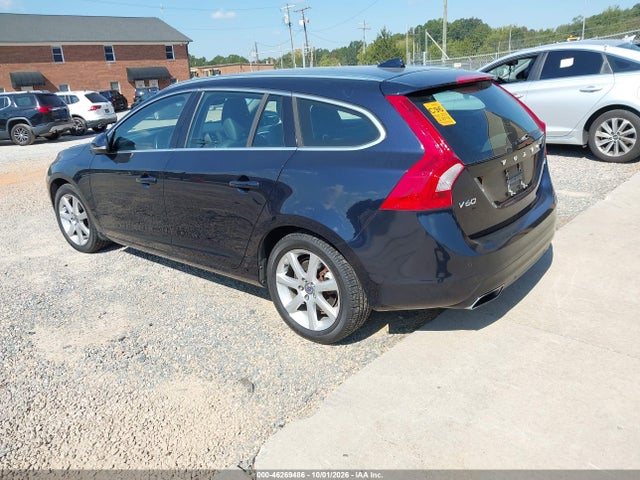 46269486 :رقم المزاد ، YV140MEK2G1298116 vin ، 2016 Volvo V60 T5 Drive-e Premier مزاد بيع