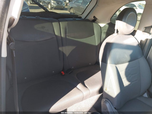 46269590 :رقم المزاد ، 3C3CFFAR2FT624037 vin ، 2015 Fiat 500 Pop مزاد بيع