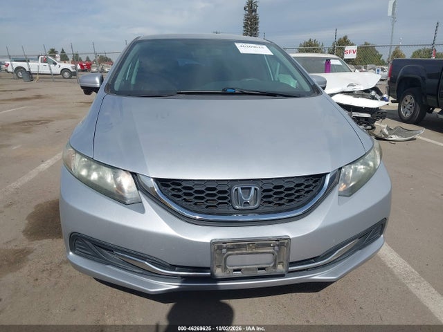 2HGFB2F72FH519769 Honda CIVIC SE