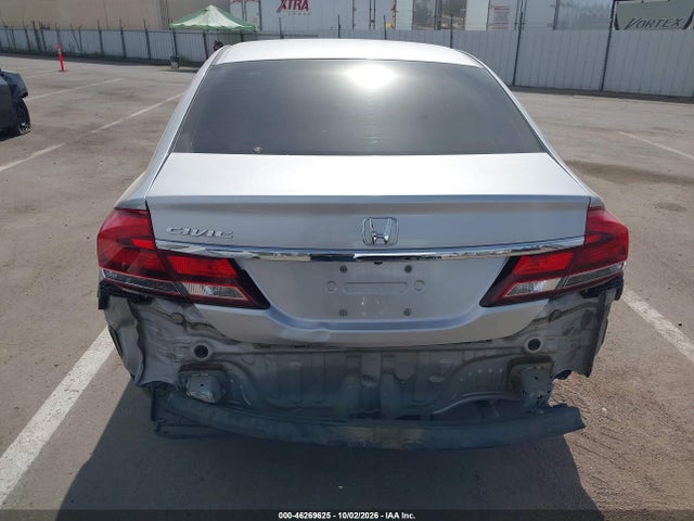 2HGFB2F72FH519769 Honda CIVIC SE