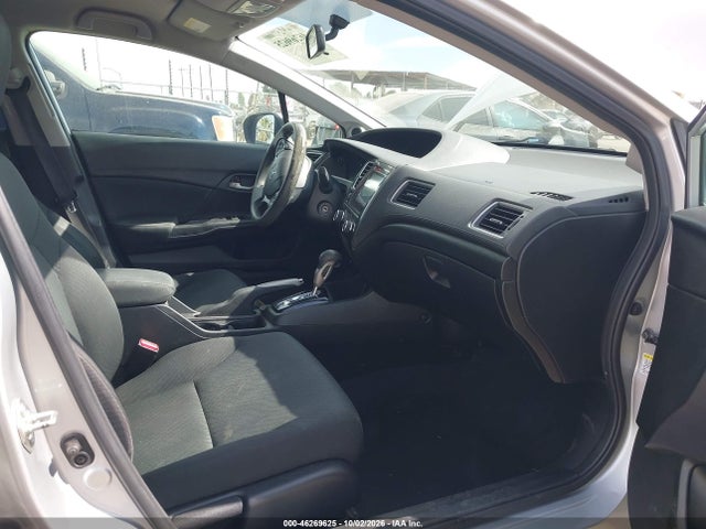 2HGFB2F72FH519769 Honda CIVIC SE