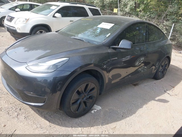 Auction sale of the 2024 Tesla Model Y Long Range Single Motor Rear-wheel Drive/rwd, vin: 7SAYGDED2RF202597, lot number: 46269653