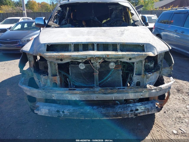 46269794 :رقم المزاد ، 5TFAY5F1XEX361423 vin ، 2014 Toyota Tundra Platinum 5.7l V8 مزاد بيع