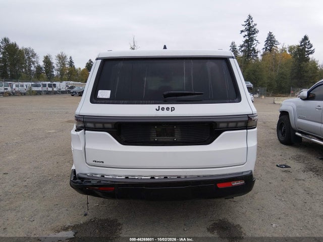1C4SJSBP2TS166590 Jeep Grand Wagoneer L Limited Altitude 4x4