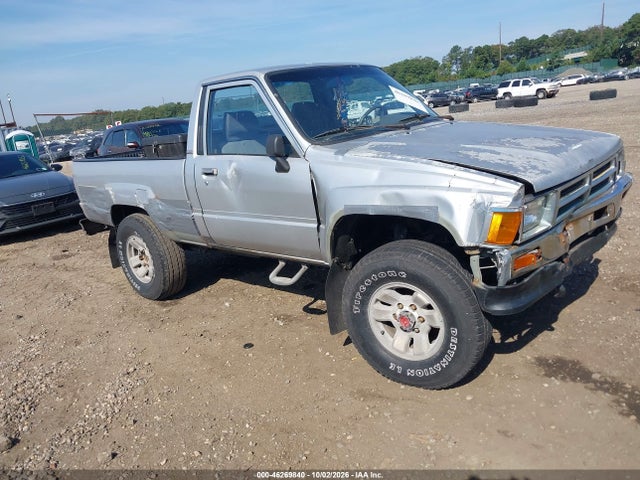 46269840 :رقم المزاد ، JT4RN63R5H0174485 vin ، 1987 Toyota Pickup Rn63 Std مزاد بيع
