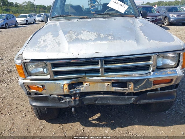 46269840 :رقم المزاد ، JT4RN63R5H0174485 vin ، 1987 Toyota Pickup Rn63 Std مزاد بيع