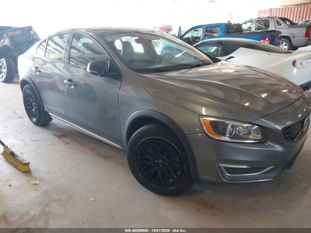 Aukcja sprzedaży 2016 Volvo S60 Cross Country T5 Platinum, vin: YV4612UM1G2000858, numer aukcji: 46269880