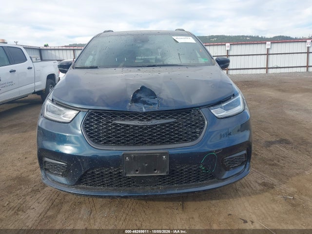 Chrysler Pacifica Limited 2025 2C4RC1GG1SR611008 Image 13