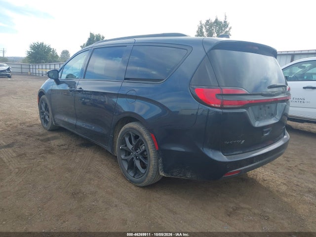 Chrysler Pacifica Limited 2025 2C4RC1GG1SR611008 Image 3