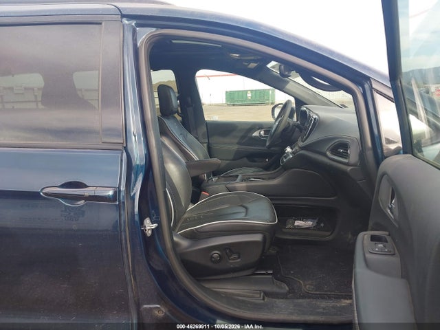 Chrysler Pacifica Limited 2025 2C4RC1GG1SR611008 Image 5