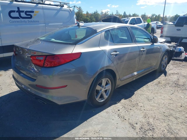 5XXGM4A72FG372565 KIA Optima Lx