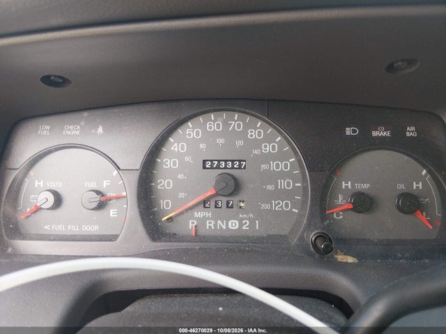 Aukcja sprzedaży 2000 Mercury Grand Marquis Gs, vin: 2MEFM74W8YX651880, numer aukcji: 46270029