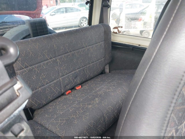 46270071 :رقم المزاد ، 1J4FA49SX1P339824 vin ، 2001 Jeep Wrangler Sport مزاد بيع
