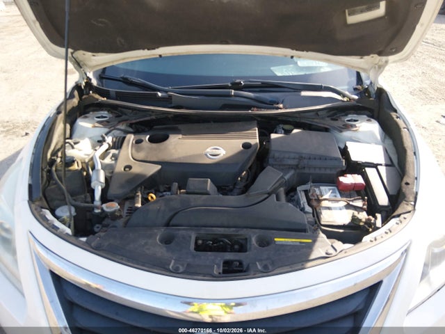 2015 Nissan Altima 2.5 S მანქანა იყიდება აუქციონზე, vin: 1N4AL3AP8FC224705, აუქციონის ნომერი: 46270166