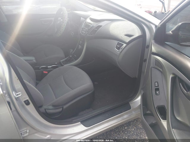 Продажа на аукционе авто 2016 Hyundai Elantra Se, vin: 5NPDH4AE2GH730467, номер лота: 46270281