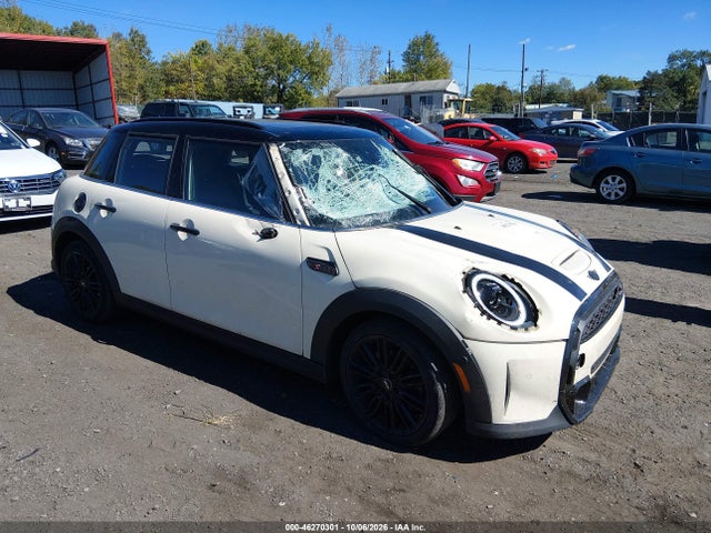 Продаж на аукціоні авто 2023 Mini Hardtop Cooper S, vin: WMW53DK01P2T64294, номер лоту: 46270301