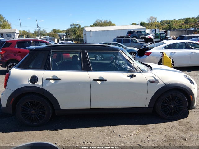 46270301 :رقم المزاد ، WMW53DK01P2T64294 vin ، 2023 Mini Hardtop Cooper S مزاد بيع