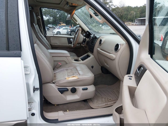 46270308 :رقم المزاد ، 1FMFU18L24LA36663 vin ، 2004 Ford Expedition Eddie Bauer مزاد بيع