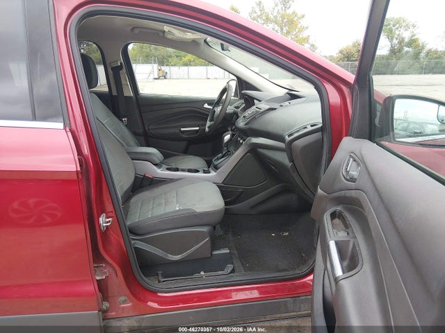 46270357 :رقم المزاد ، 1FMCU0GX3FUB49052 vin ، 2015 Ford Escape Se مزاد بيع