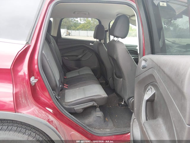 46270357 :رقم المزاد ، 1FMCU0GX3FUB49052 vin ، 2015 Ford Escape Se مزاد بيع