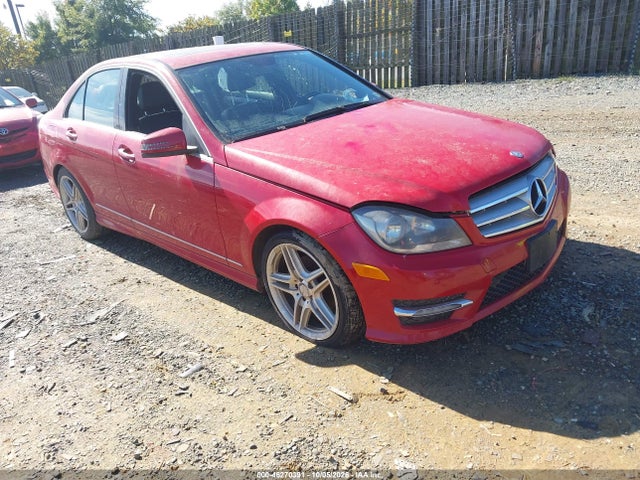 46270391 :رقم المزاد ، WDDGF8BB7CA733452 vin ، 2012 Mercedes-benz C 300 Sport 4matic مزاد بيع