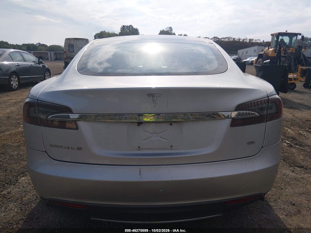 46270599 :رقم المزاد ، 5YJSA1H11EFP62187 vin ، 2014 Tesla Model S P85 مزاد بيع