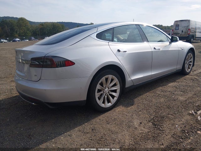 46270599 :رقم المزاد ، 5YJSA1H11EFP62187 vin ، 2014 Tesla Model S P85 مزاد بيع