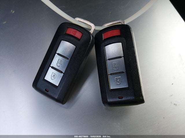 46270600 :رقم المزاد ، JA4AZ3A3XGZ019692 vin ، 2016 Mitsubishi Outlander Se مزاد بيع