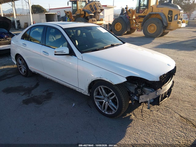 46270645 :رقم المزاد ، WDDGF4HB9EA968132 vin ، 2014 Mercedes-benz C 250 Sport مزاد بيع