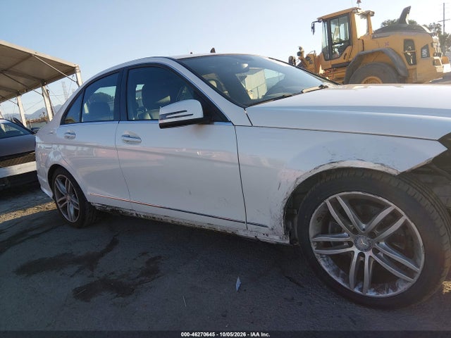 46270645 :رقم المزاد ، WDDGF4HB9EA968132 vin ، 2014 Mercedes-benz C 250 Sport مزاد بيع