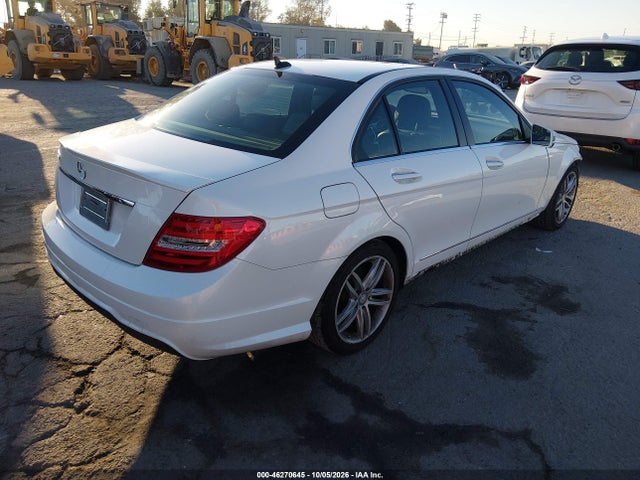 46270645 :رقم المزاد ، WDDGF4HB9EA968132 vin ، 2014 Mercedes-benz C 250 Sport مزاد بيع