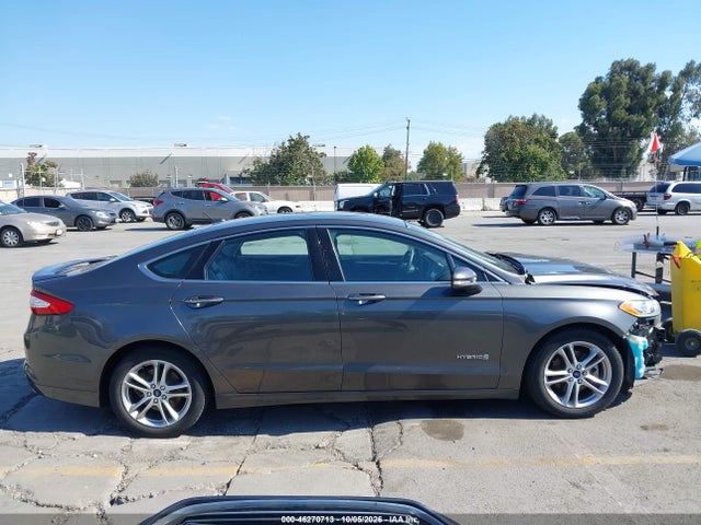 2016 Ford Fusion Hybrid Titanium მანქანა იყიდება აუქციონზე, vin: 3FA6P0RU3GR166377, აუქციონის ნომერი: 46270713
