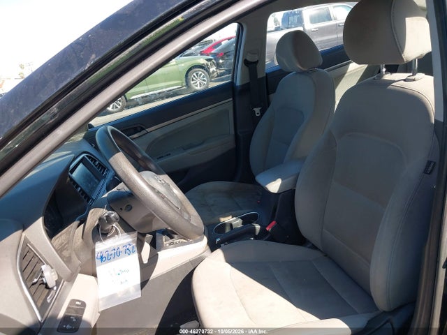 Hyundai ELANTRA SEL 2018 5NPD84LF7JH231791 Image 19