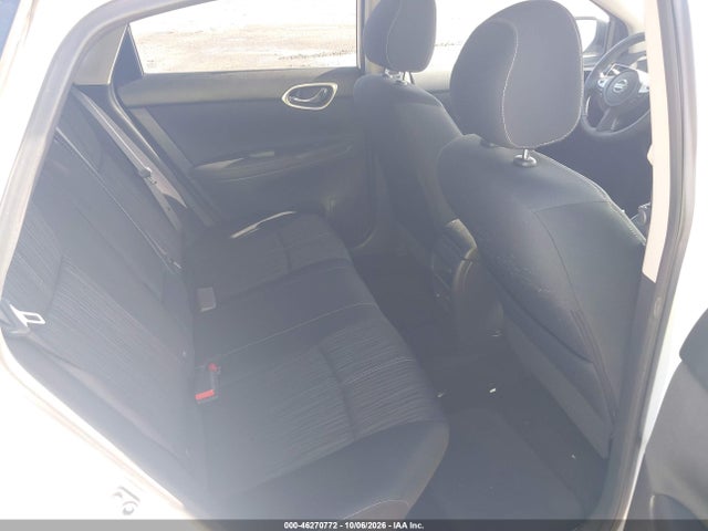 Продажа на аукционе авто 2017 Nissan Sentra Sv, vin: 3N1AB7AP5HL643240, номер лота: 46270772