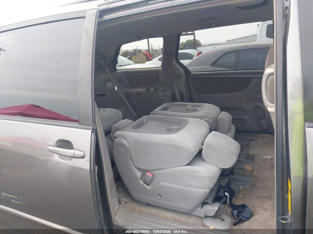 46270890 :رقم المزاد ، 5TDZA23C44S072103 vin ، 2004 Toyota Sienna Le مزاد بيع