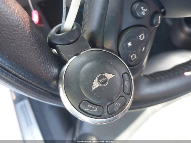 Продаж на аукціоні авто 2016 Mini Countryman Cooper, vin: WMWZB3C54GWR49162, номер лоту: 46271006