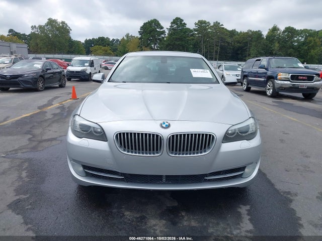 2011 Bmw 550i მანქანა იყიდება აუქციონზე, vin: WBAFR9C52BC757296, აუქციონის ნომერი: 46271064