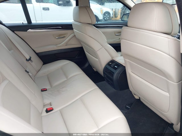 2011 Bmw 550i მანქანა იყიდება აუქციონზე, vin: WBAFR9C52BC757296, აუქციონის ნომერი: 46271064
