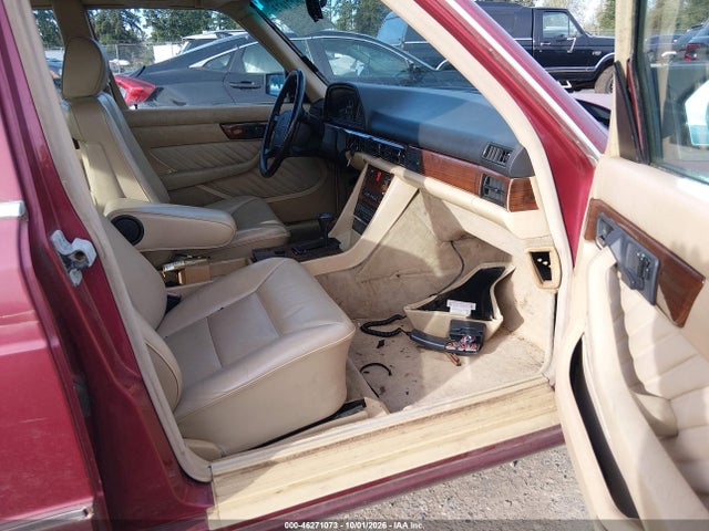 1990 Mercedes-benz 300 Se მანქანა იყიდება აუქციონზე, vin: WDBCA24D9LA524991, აუქციონის ნომერი: 46271073