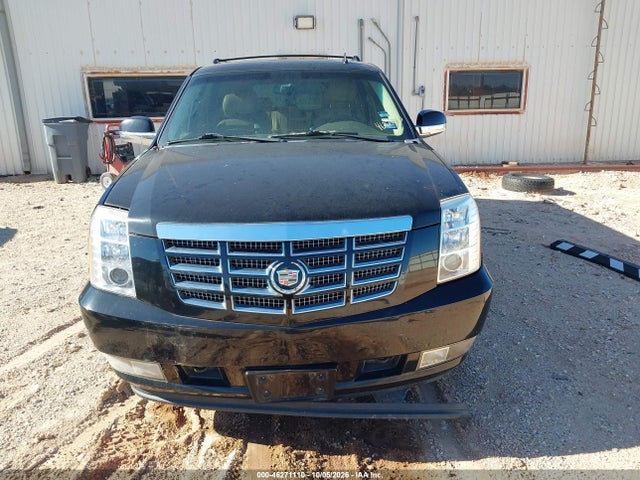 46271110 :رقم المزاد ، 1GYS3HEF7CR139273 vin ، 2012 Cadillac Escalade Esv Luxury مزاد بيع