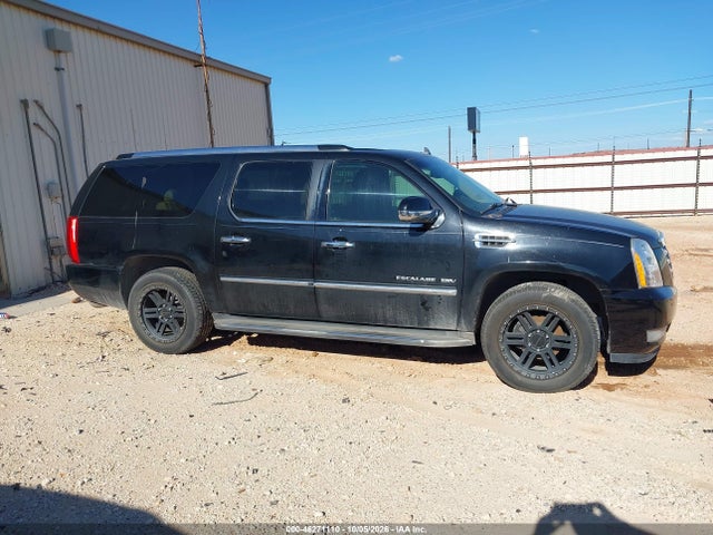 46271110 :رقم المزاد ، 1GYS3HEF7CR139273 vin ، 2012 Cadillac Escalade Esv Luxury مزاد بيع