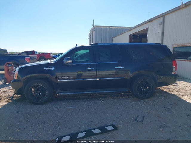 46271110 :رقم المزاد ، 1GYS3HEF7CR139273 vin ، 2012 Cadillac Escalade Esv Luxury مزاد بيع